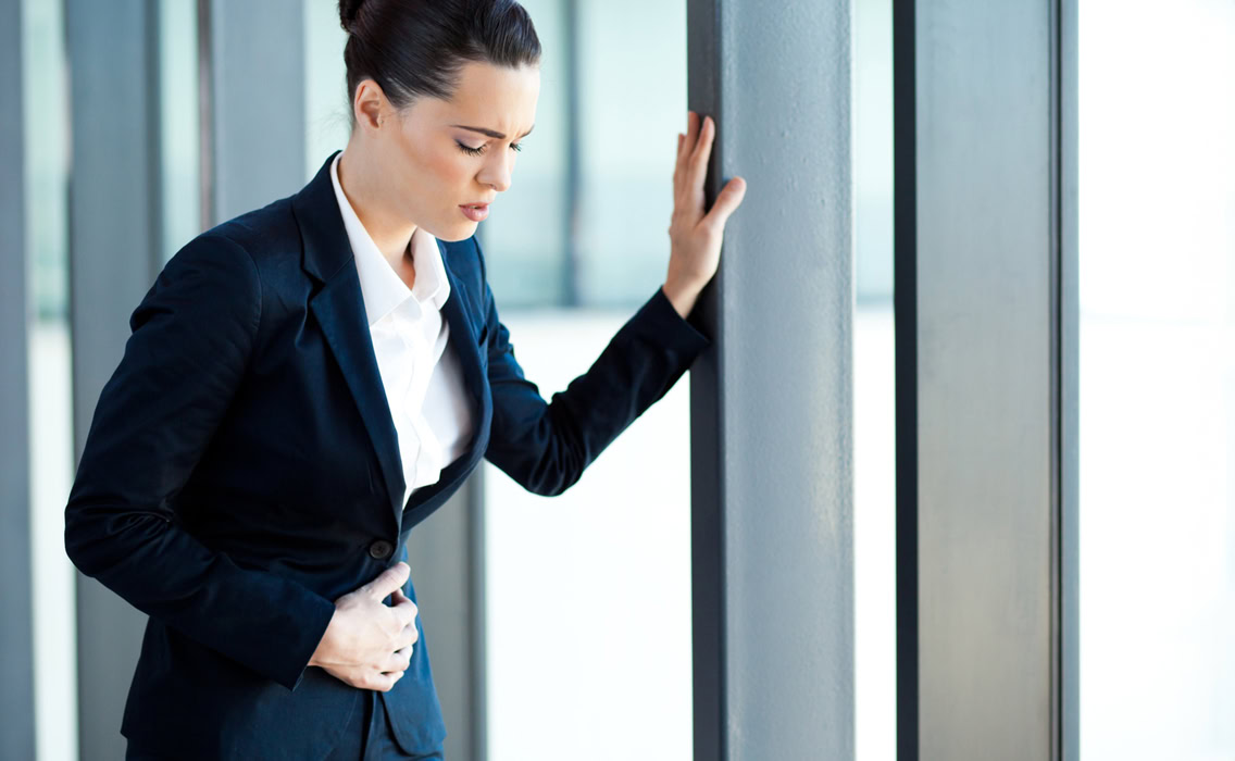 Mal di Pancia da Stress: Sintomi e Rimedi Efficaci